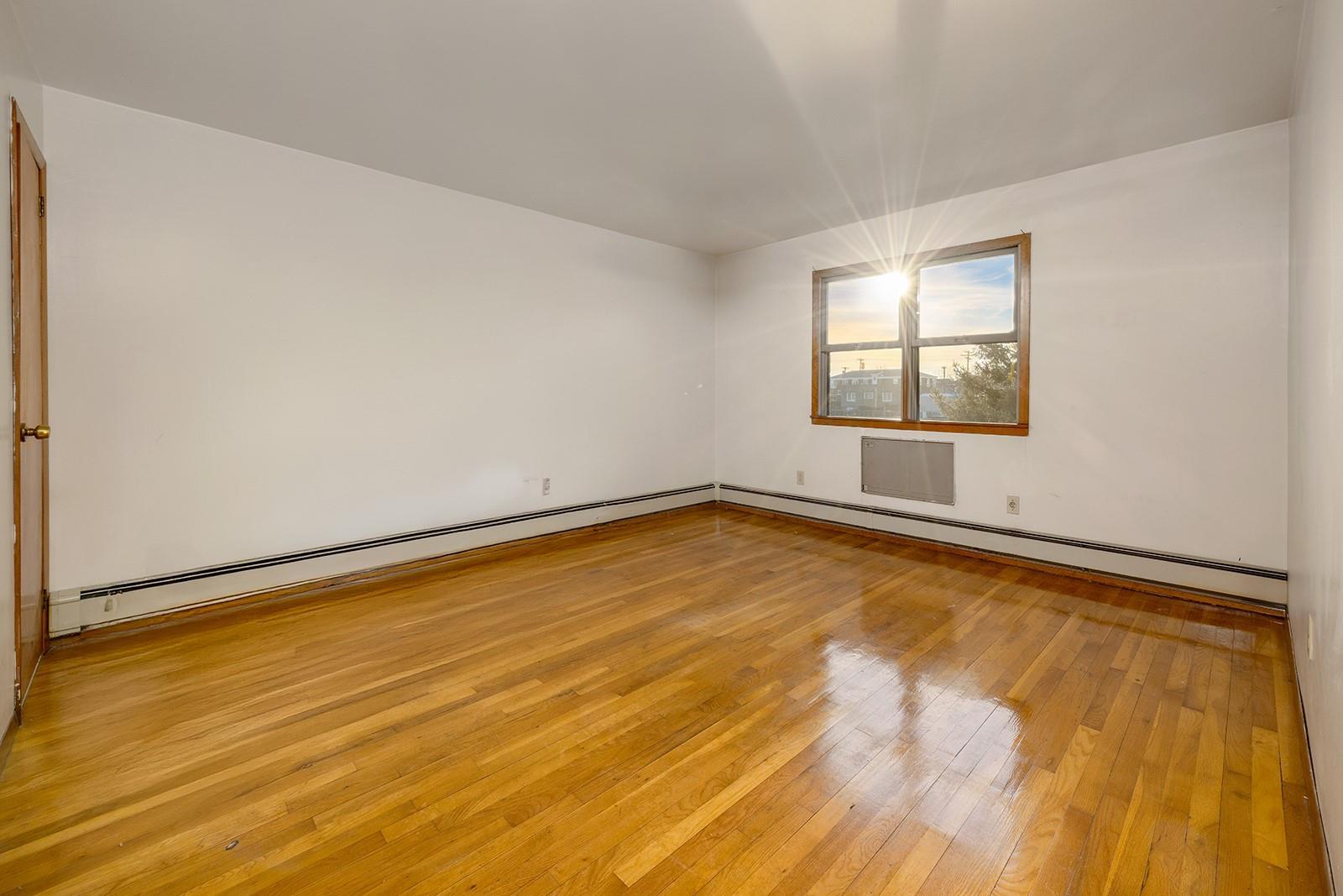 Single Family 95th  Queens, NY 11414, MLS-835593-12