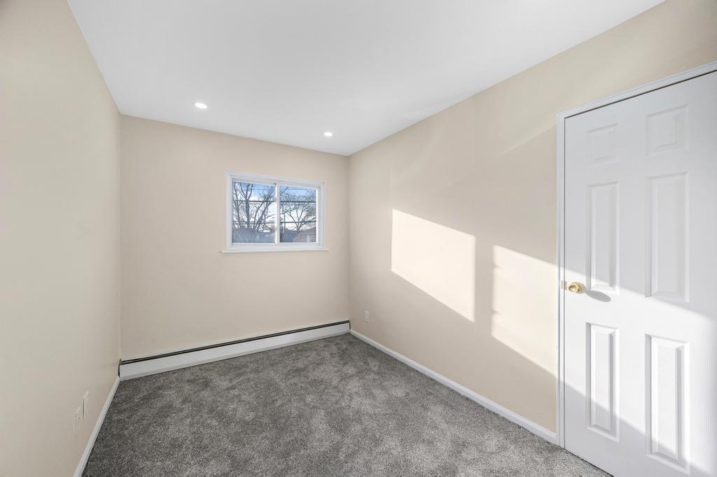 Single Family Seamans Neck  Nassau County, NY 11783, MLS-835603-25