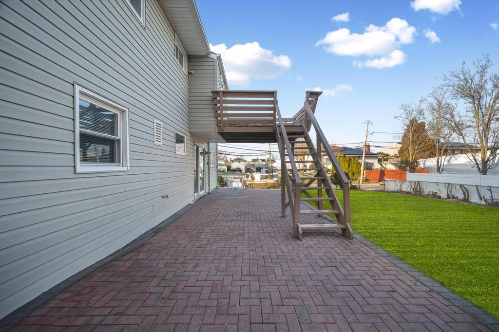 Single Family Seamans Neck  Nassau County, NY 11783, MLS-835603-4