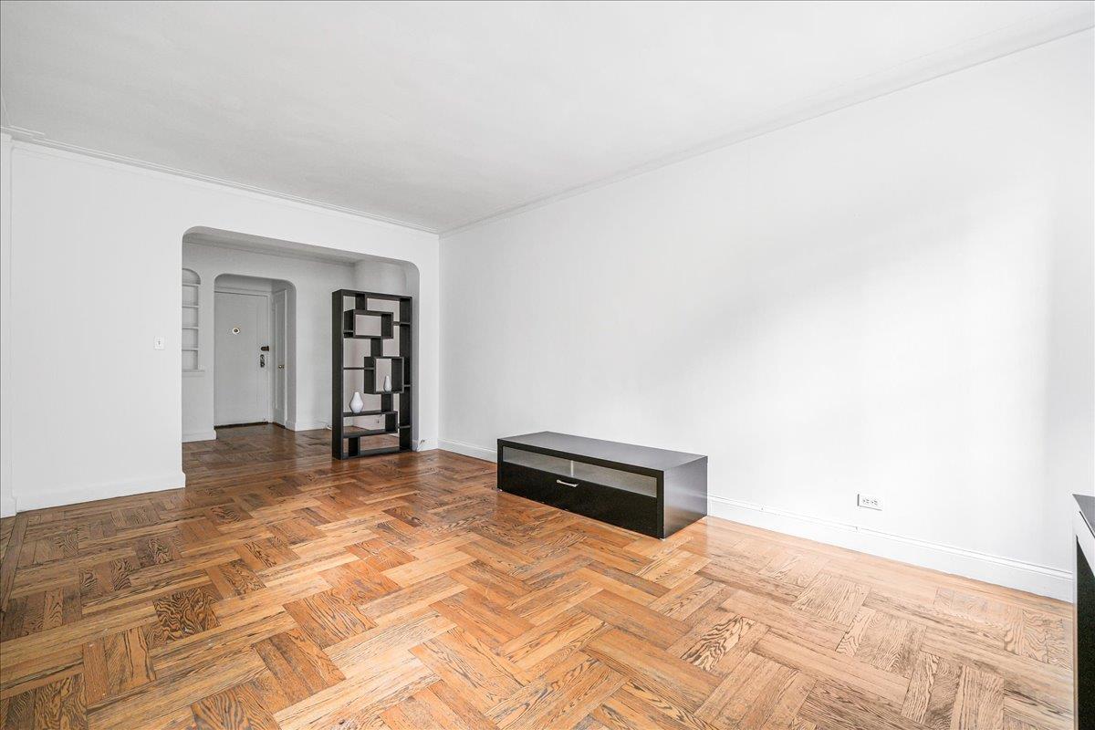 Coop Boston  Bronx, NY 10462, MLS-835618-11