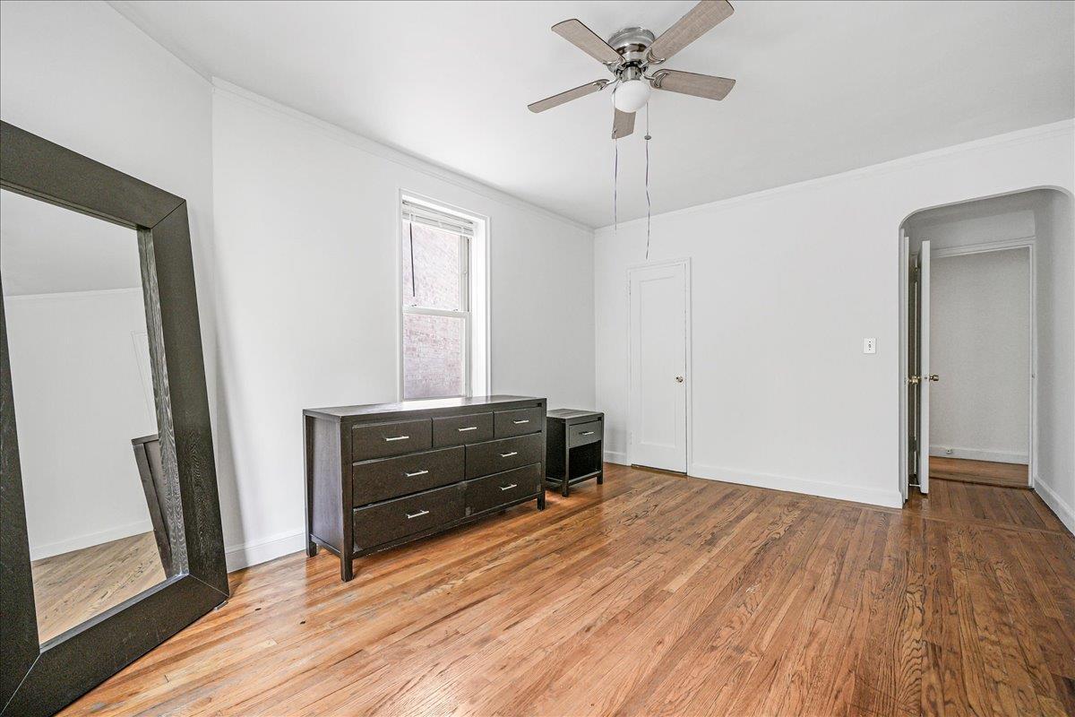 Coop Boston  Bronx, NY 10462, MLS-835618-22