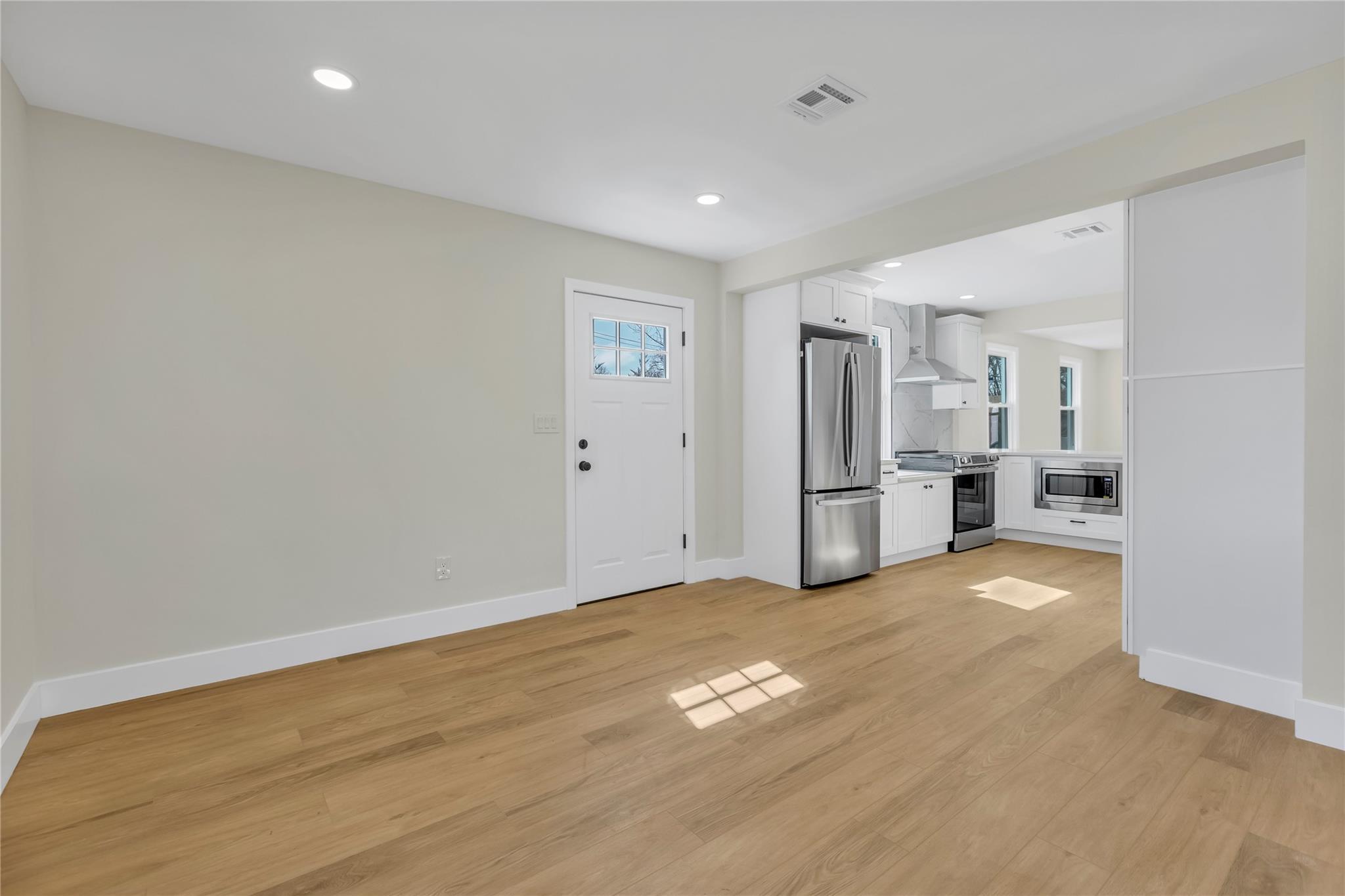 Single Family Middleton  Suffolk County, NY 11944, MLS-835632-14
