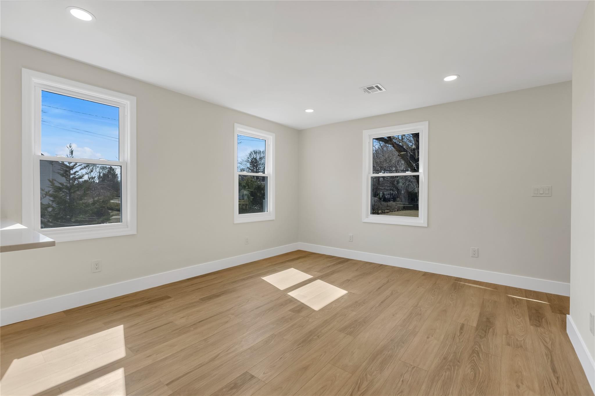 Single Family Middleton  Suffolk County, NY 11944, MLS-835632-4