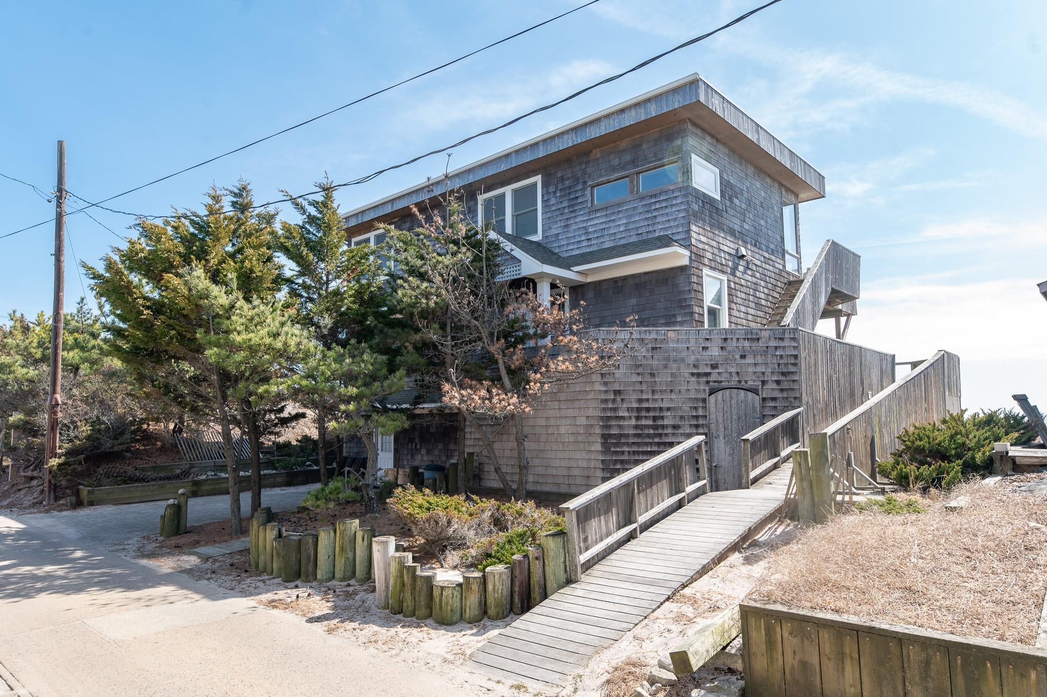 Single Family Ocean View  Suffolk County, NY 11770, MLS-835645-10