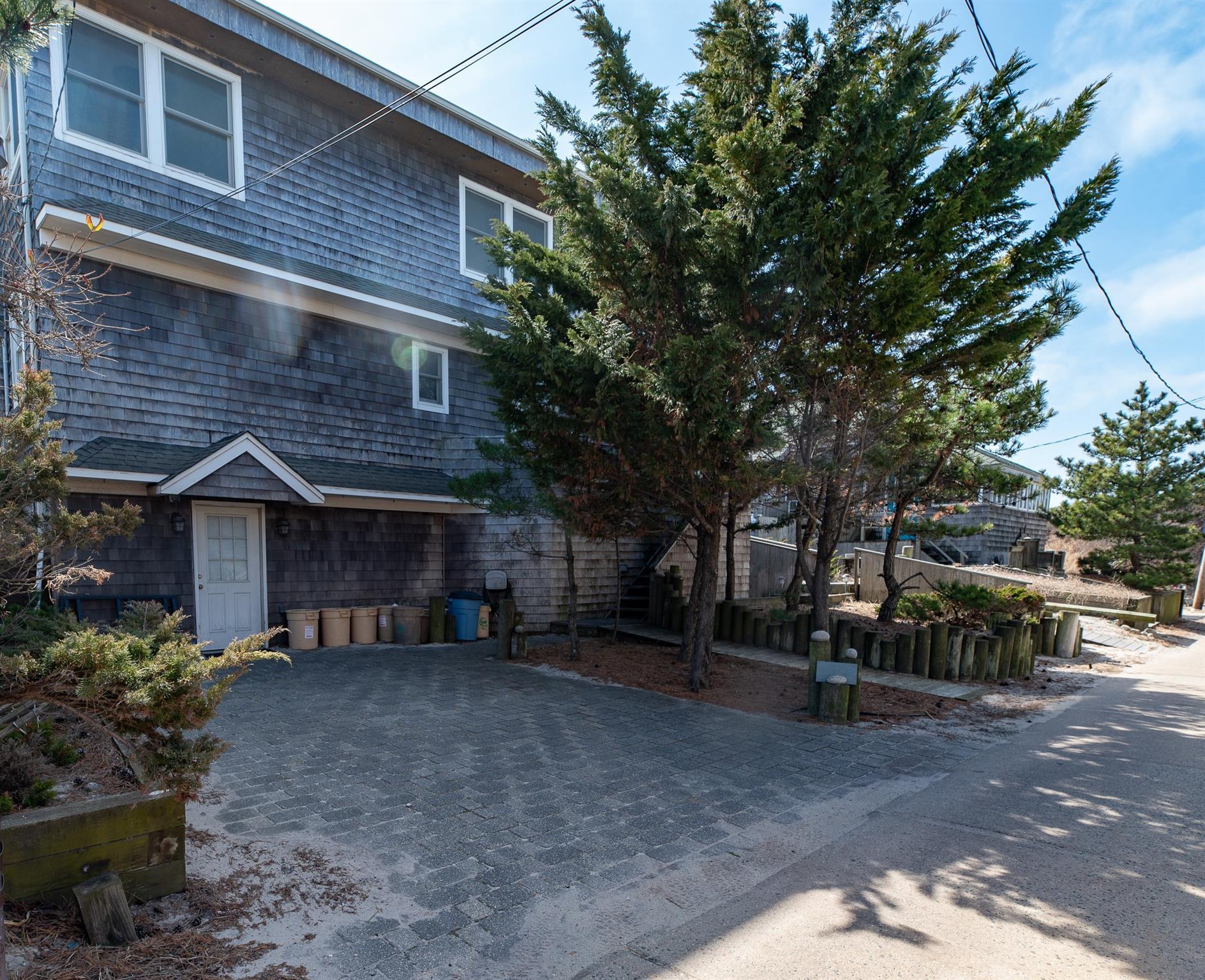 Single Family Ocean View  Suffolk County, NY 11770, MLS-835645-11