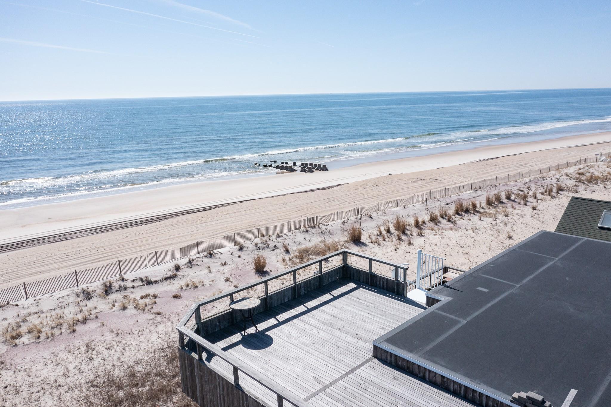 Single Family Ocean View  Suffolk County, NY 11770, MLS-835645-5