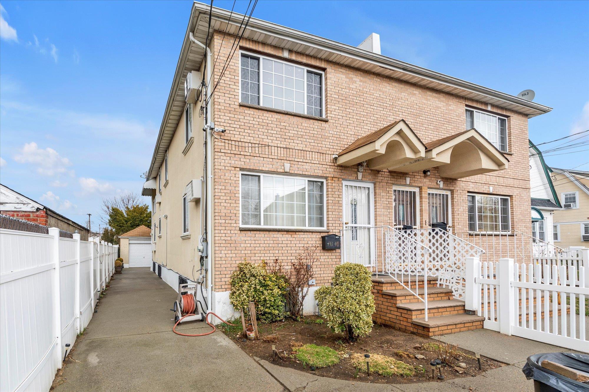 Single Family 250th  Queens, NY 11422, MLS-835680-20