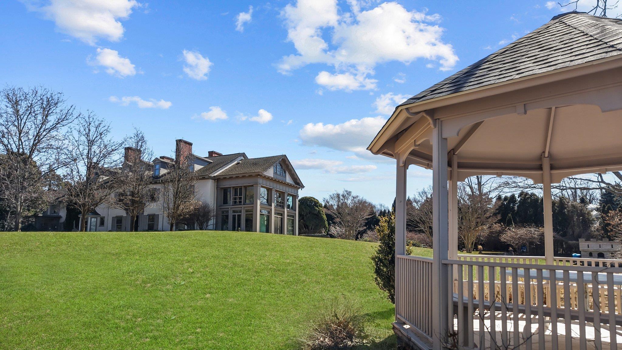 Single Family Emmet  Suffolk County, NY 11790, MLS-835698-13