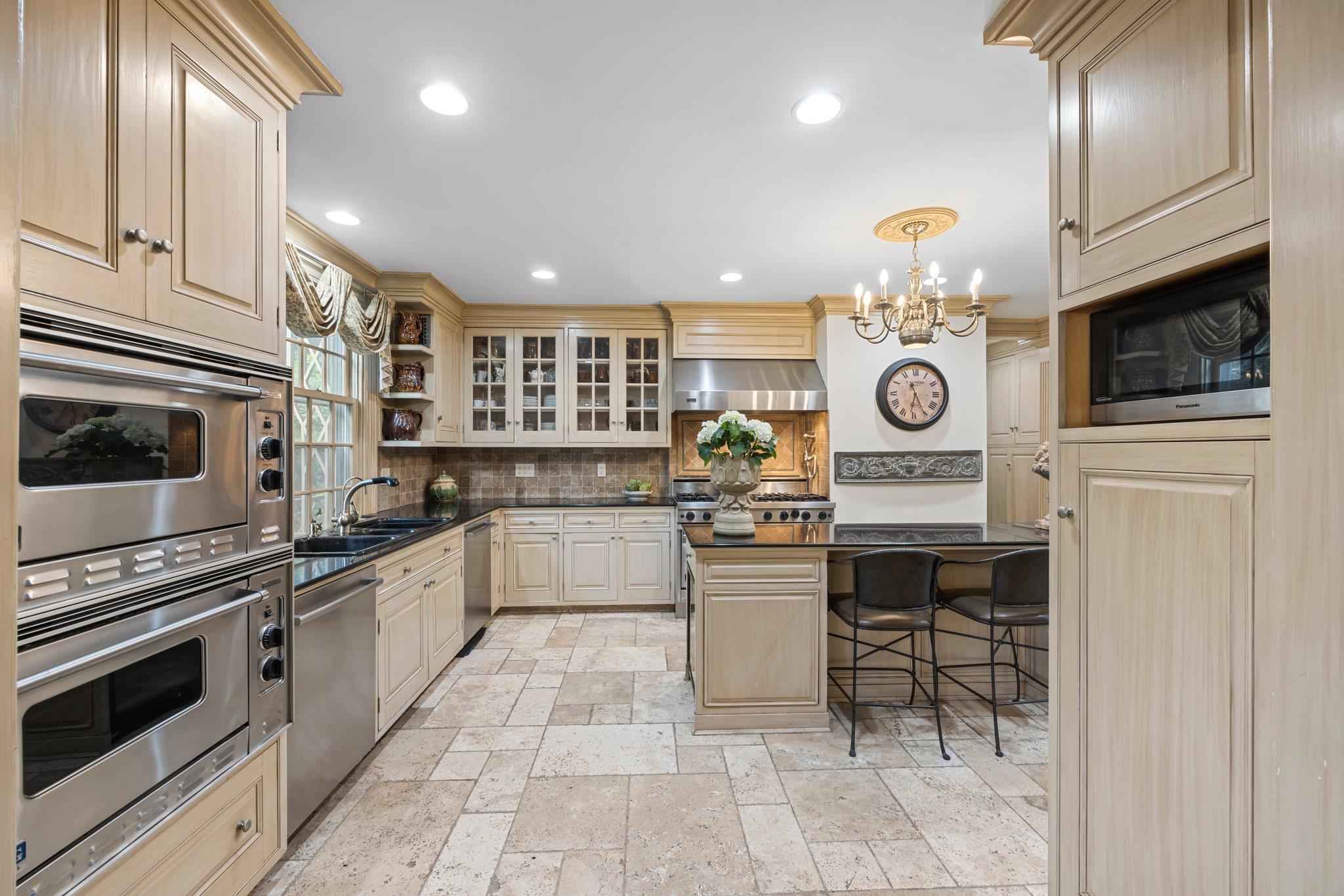 Single Family Emmet  Suffolk County, NY 11790, MLS-835698-18