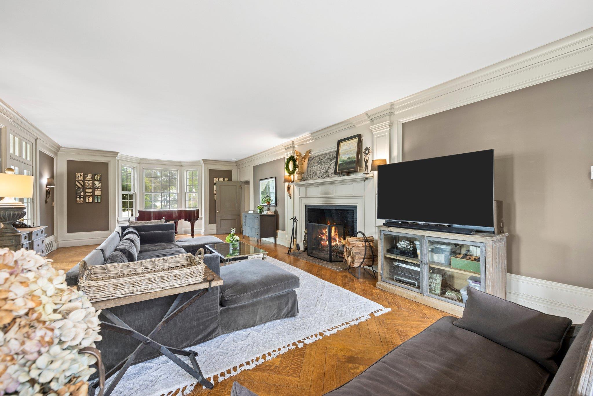 Single Family Emmet  Suffolk County, NY 11790, MLS-835698-21