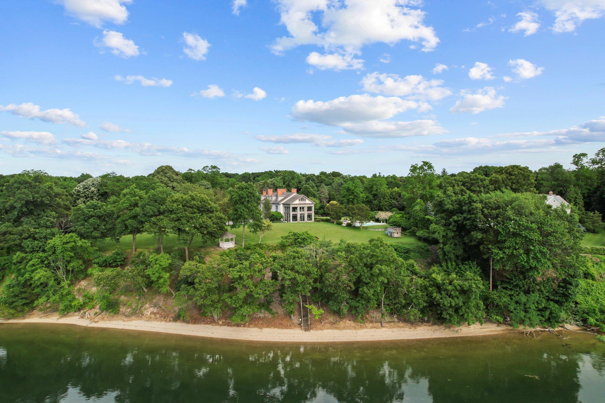 Single Family Emmet  Suffolk County, NY 11790, MLS-835698-41