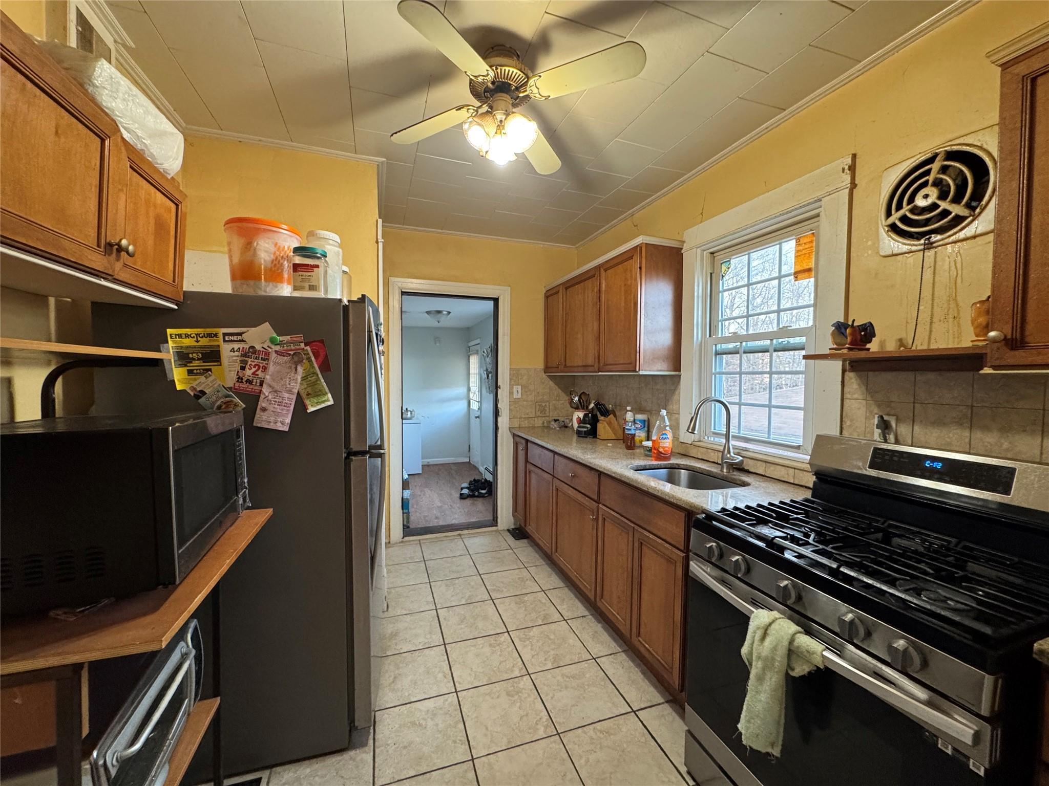 Single Family Bouck  Bronx, NY 10469, MLS-835717-4