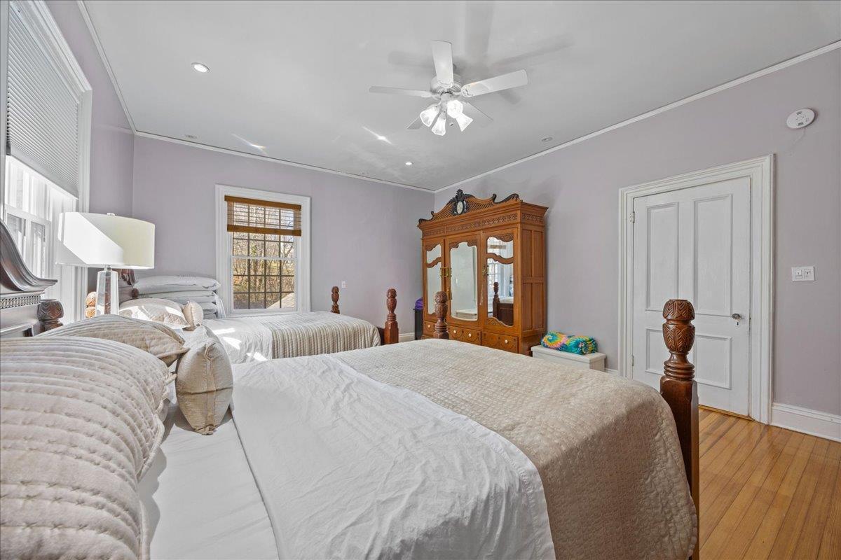 Single Family Shore  Nassau County, NY 11024, MLS-835725-20