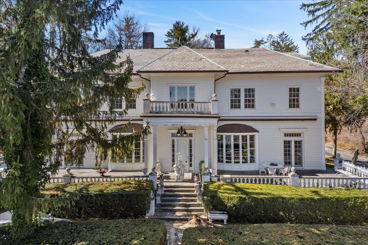 Single Family Shore  Nassau County, NY 11024, MLS-835725-3