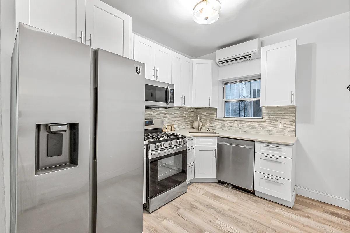 Apartment 14th Street  Brooklyn, NY 11230, MLS-835726-4