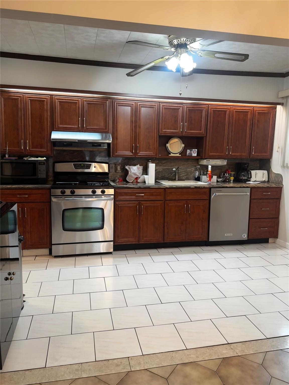 Single Family 71st Street  Queens, NY 11378, MLS-835736-6