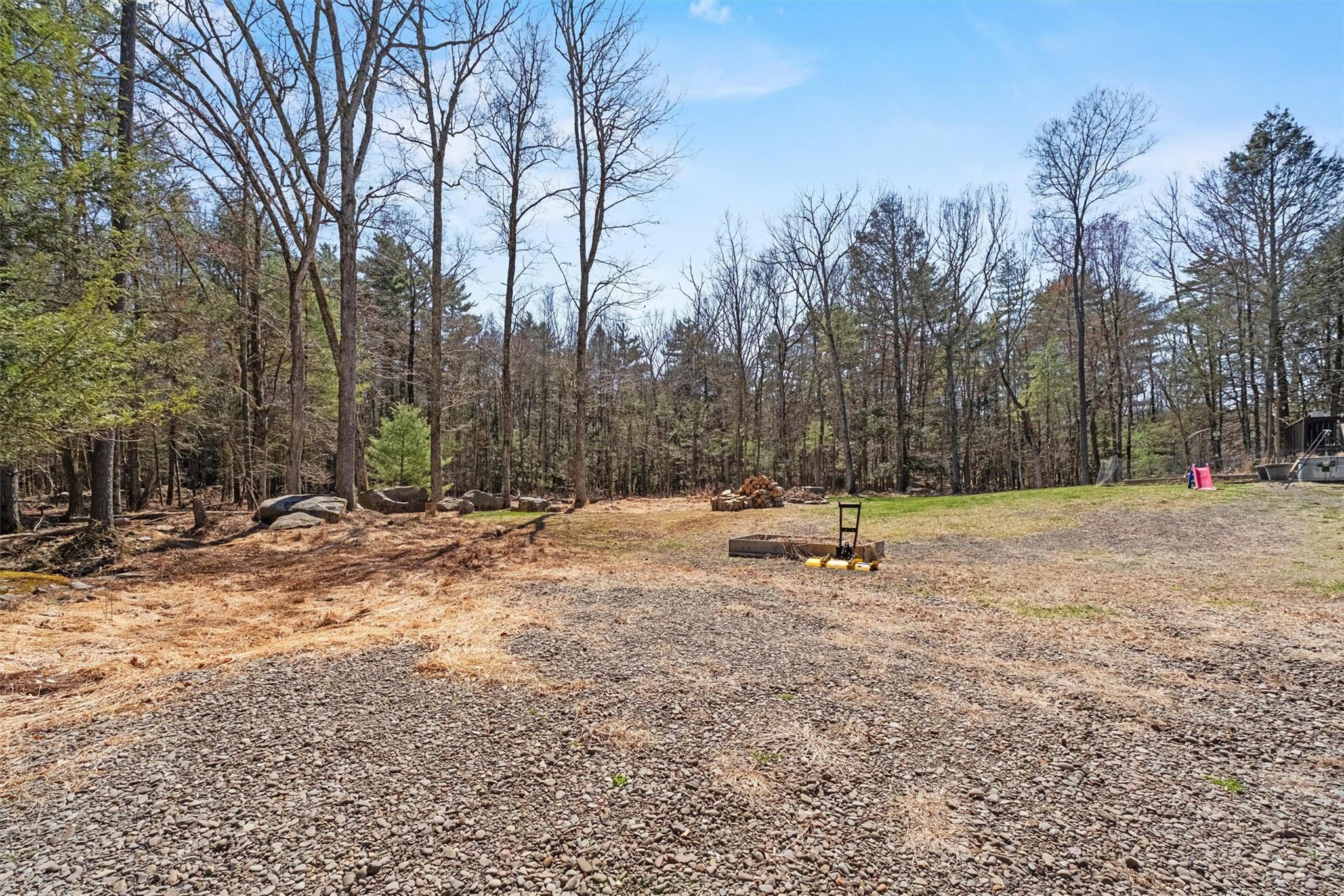 Single Family Queens  Ulster County, NY 12404, MLS-835741-33
