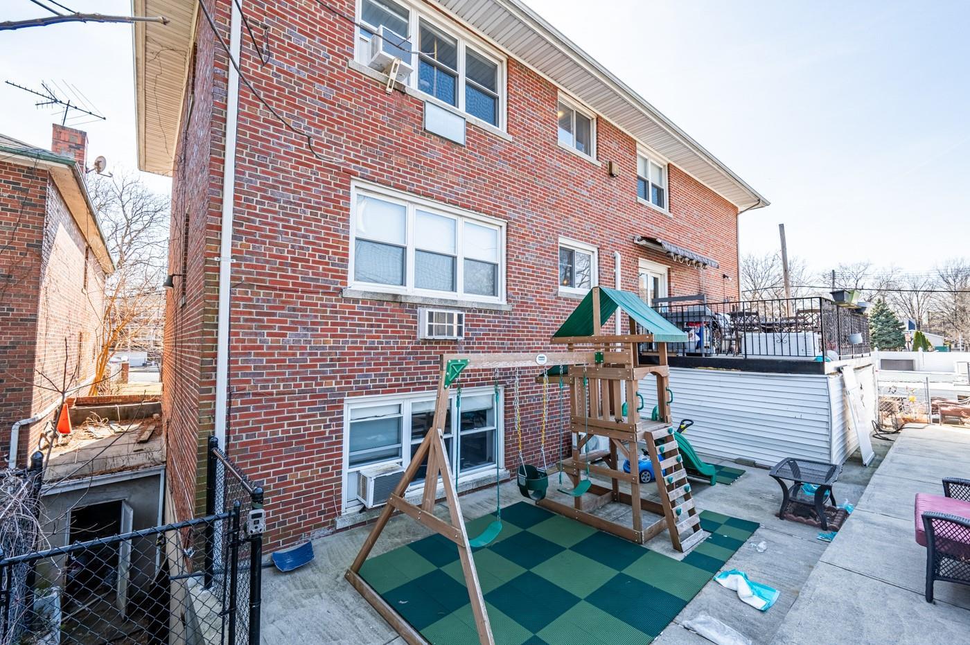 Single Family Spencer  Bronx, NY 10465, MLS-835754-20