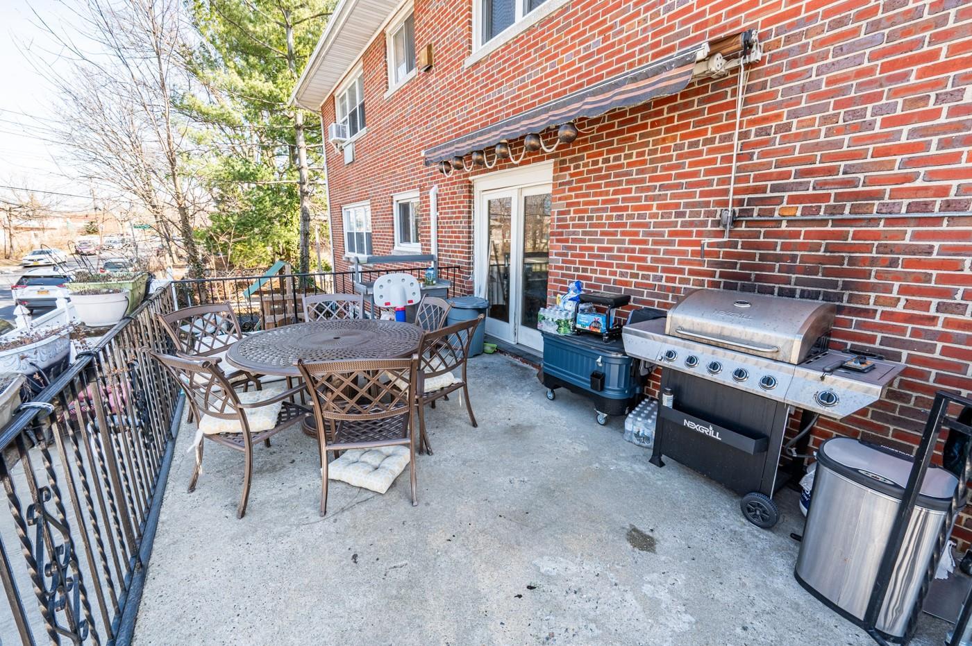 Single Family Spencer  Bronx, NY 10465, MLS-835754-21