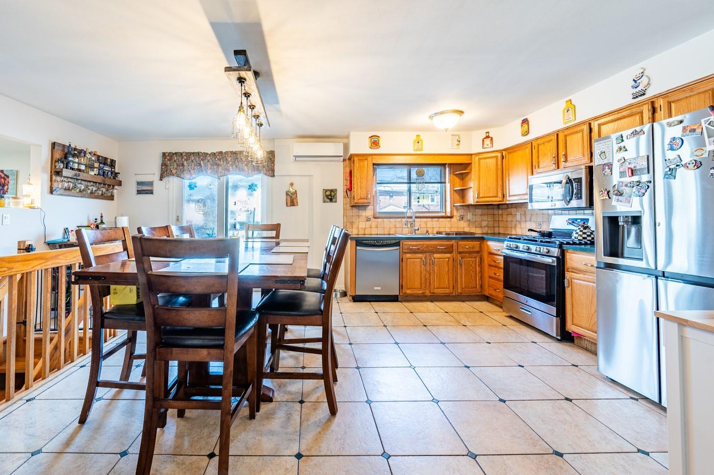 Single Family Spencer  Bronx, NY 10465, MLS-835754-7