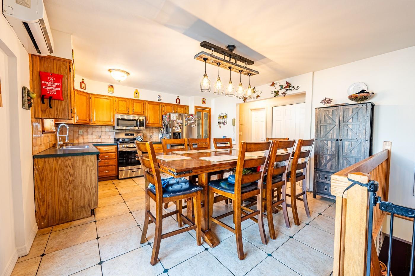 Single Family Spencer  Bronx, NY 10465, MLS-835754-8