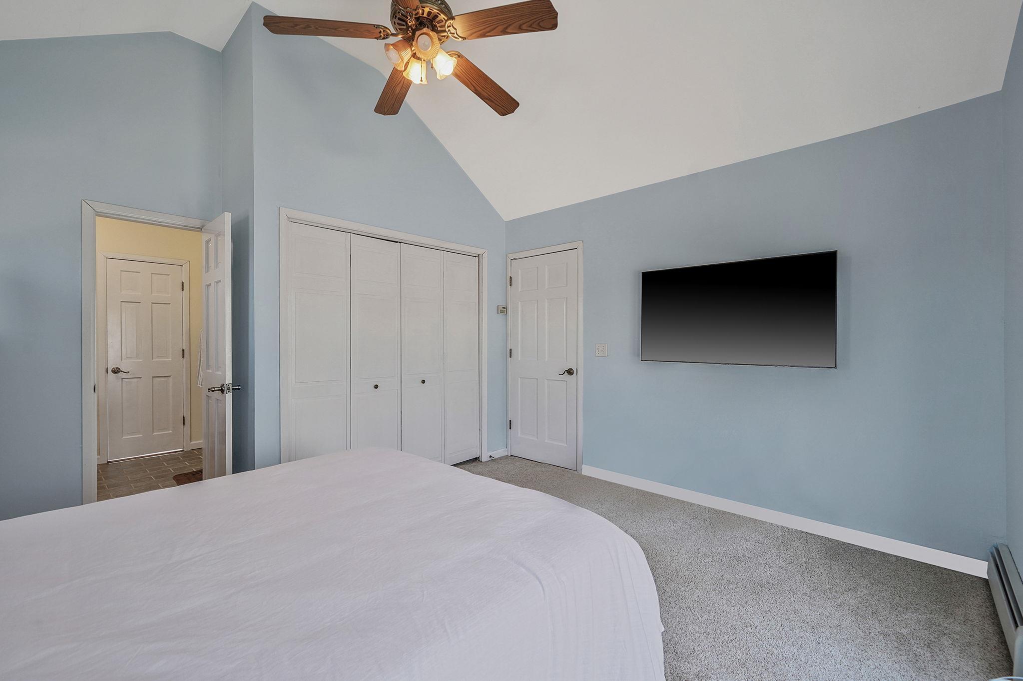 Single Family Lincoln  Suffolk County, NY 11782, MLS-835767-13
