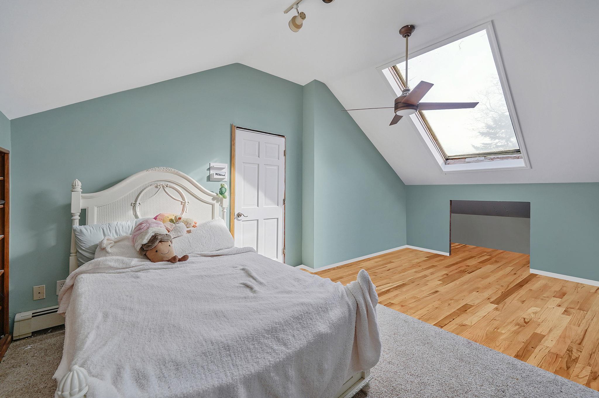Single Family Lincoln  Suffolk County, NY 11782, MLS-835767-16