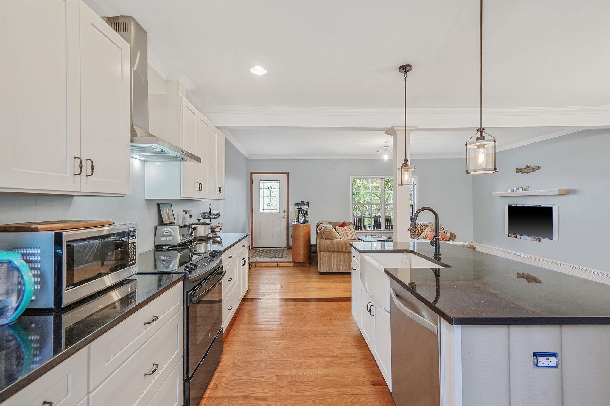 Single Family Lincoln  Suffolk County, NY 11782, MLS-835767-5