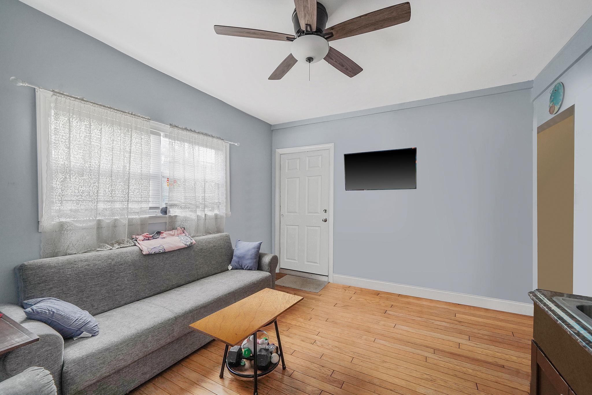 Single Family Lincoln  Suffolk County, NY 11782, MLS-835767-7