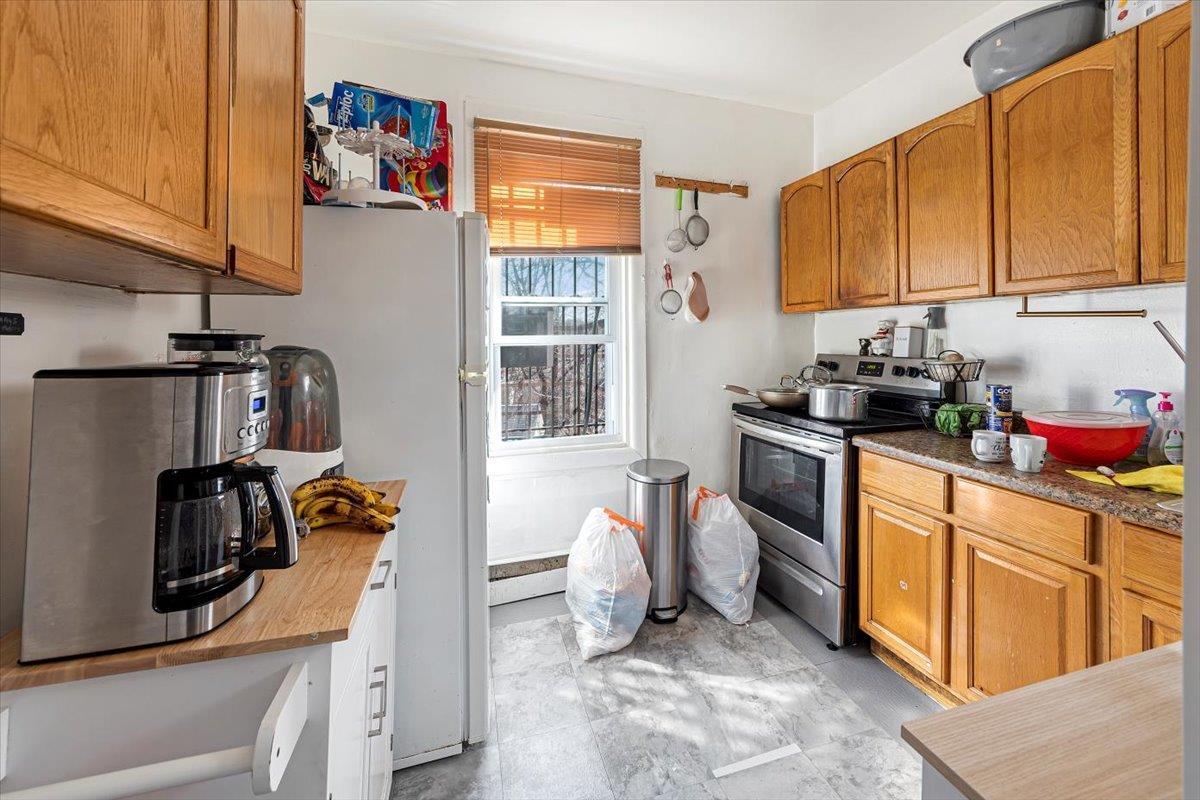 Single Family Jones  Westchester County, NY 10703, MLS-835773-10