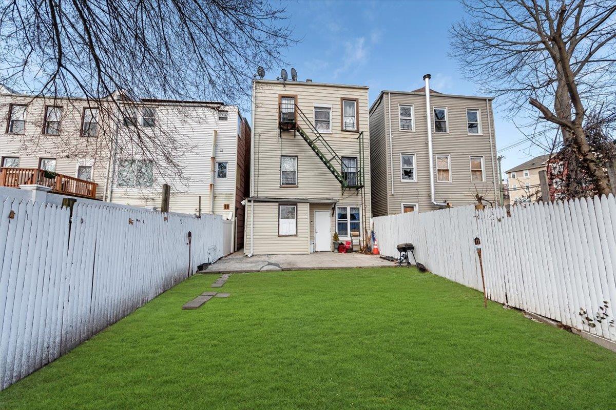 Single Family Jones  Westchester County, NY 10703, MLS-835773-27