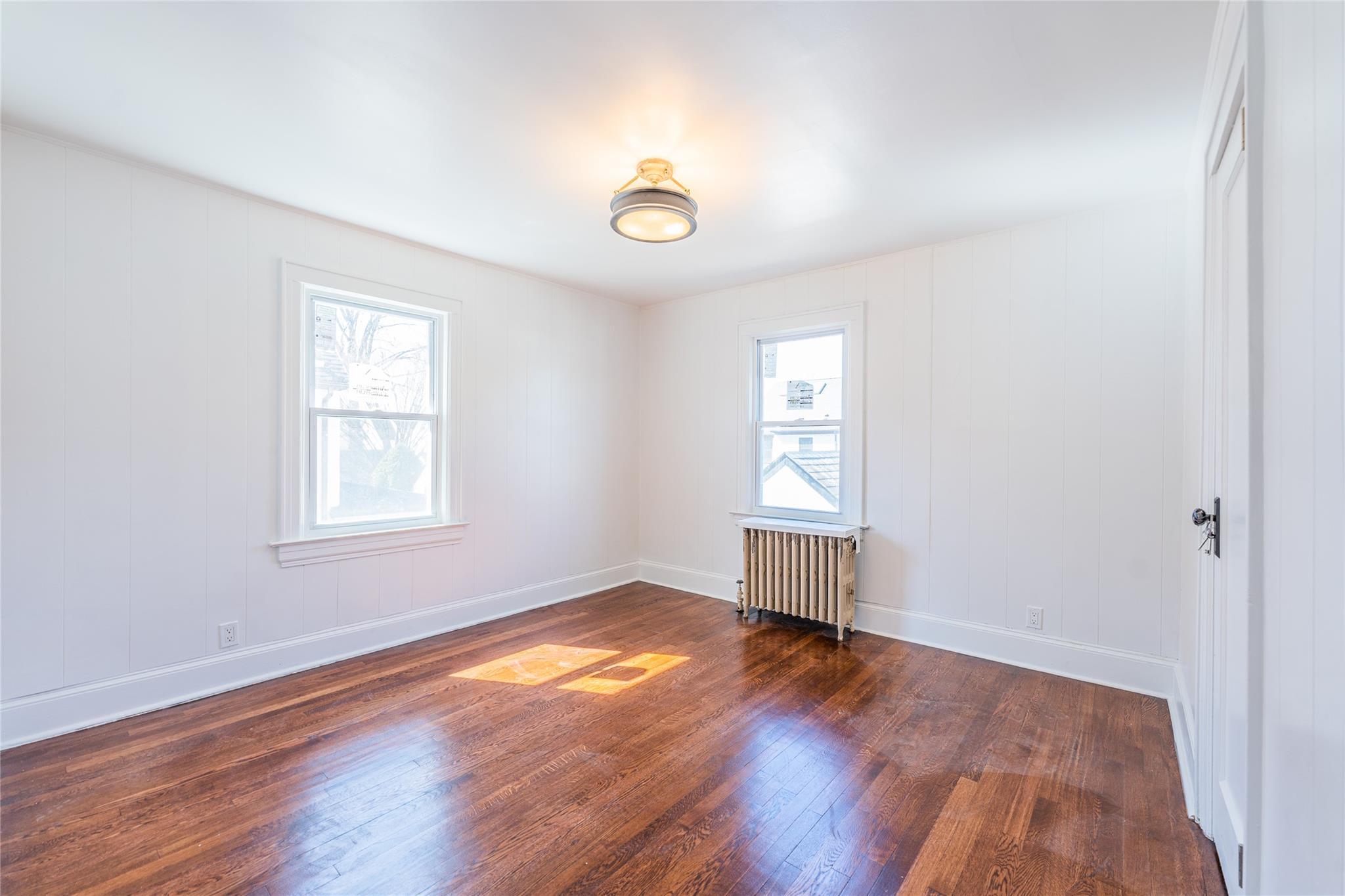 Single Family Stratford  Nassau County, NY 11552, MLS-835787-23