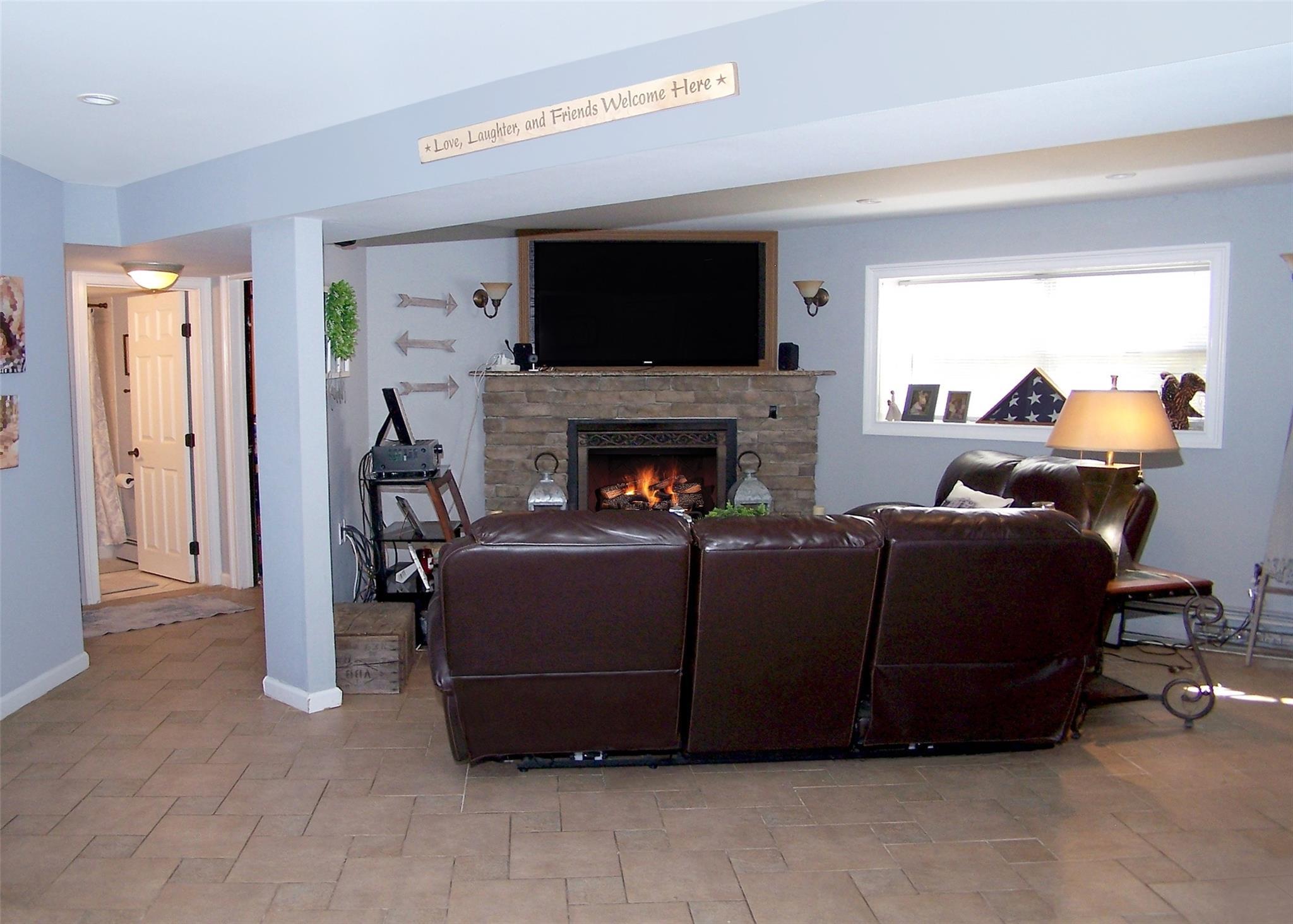 Single Family Doral  Suffolk County, NY 11980, MLS-835851-4