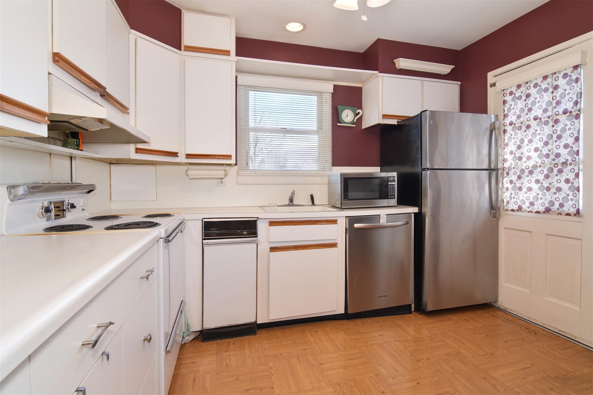 Single Family Barnes  Westchester County, NY 10591, MLS-835854-8