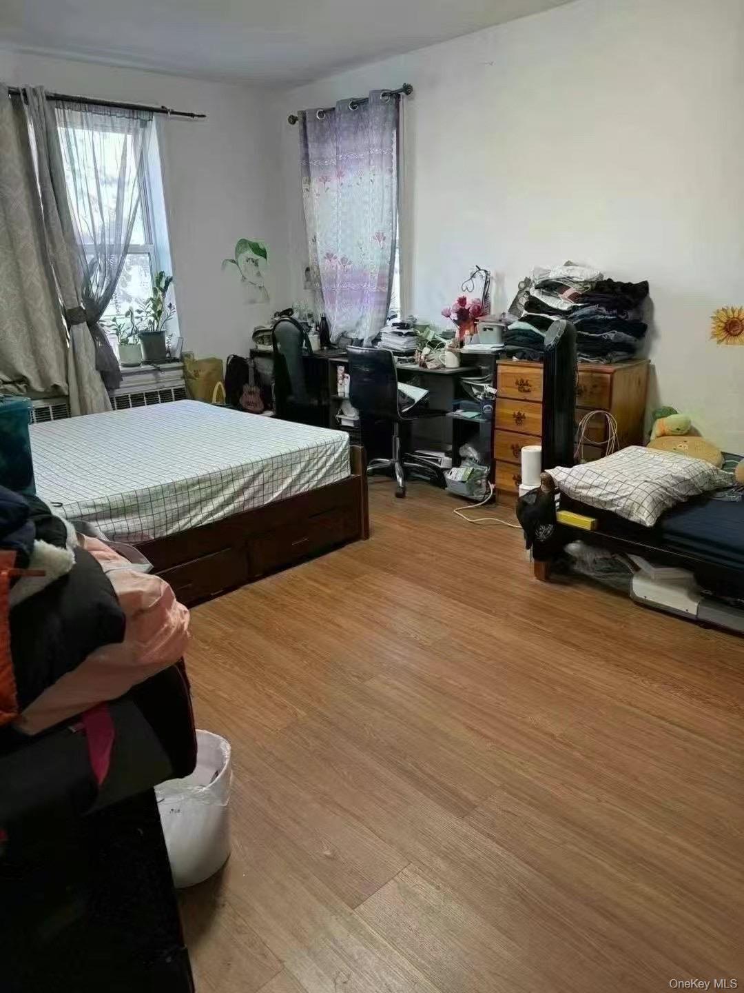 Coop Bowne St  Queens, NY 11355, MLS-835881-6