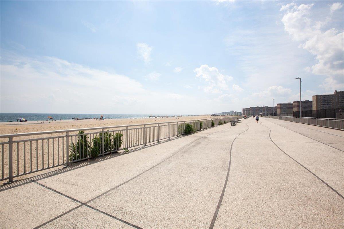 Single Family Arverne Mews  Queens, NY 11692, MLS-835889-24
