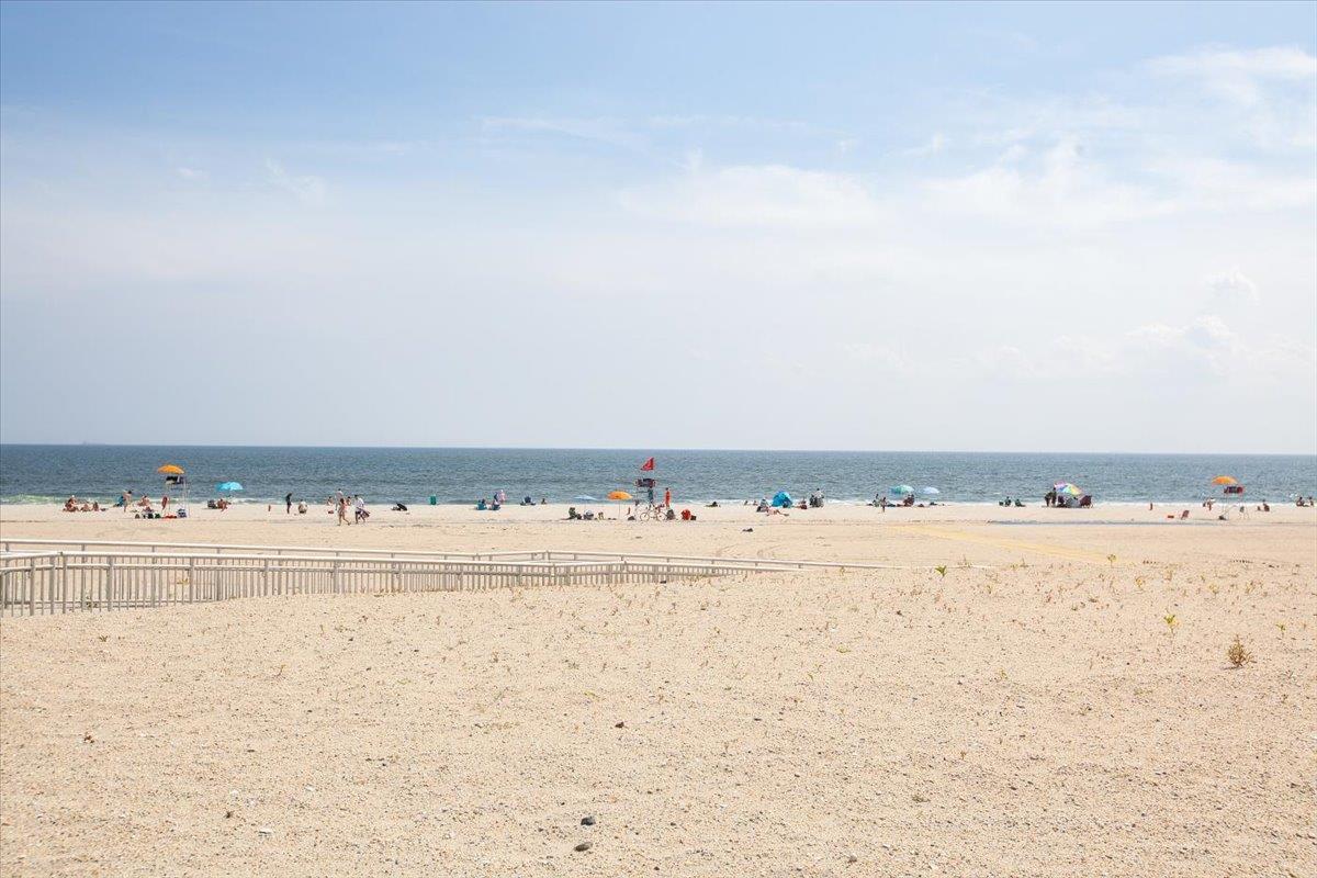 Single Family Arverne Mews  Queens, NY 11692, MLS-835889-26