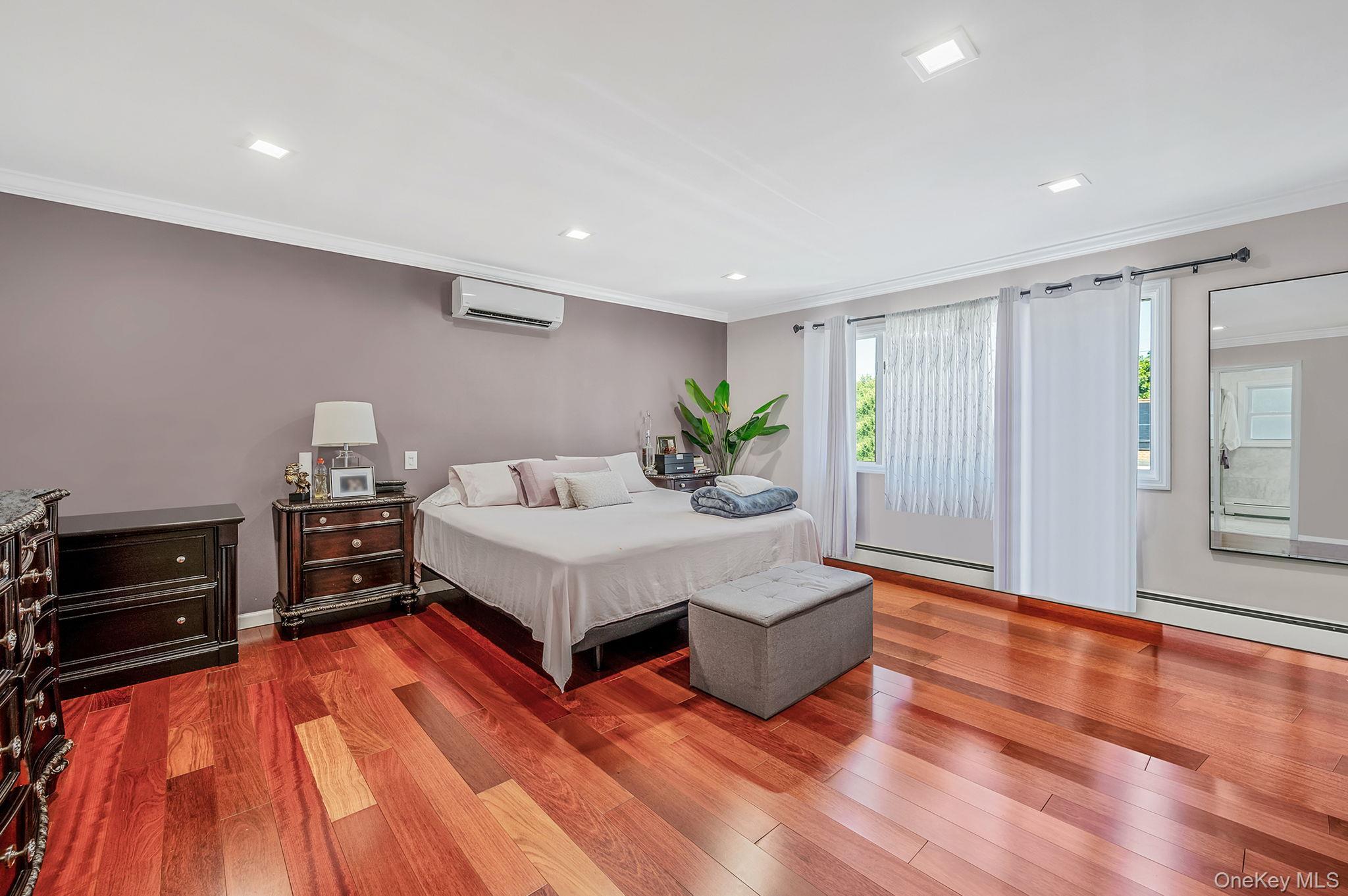 Single Family Barbara Nassau County, NY 11552, MLS-835931-10