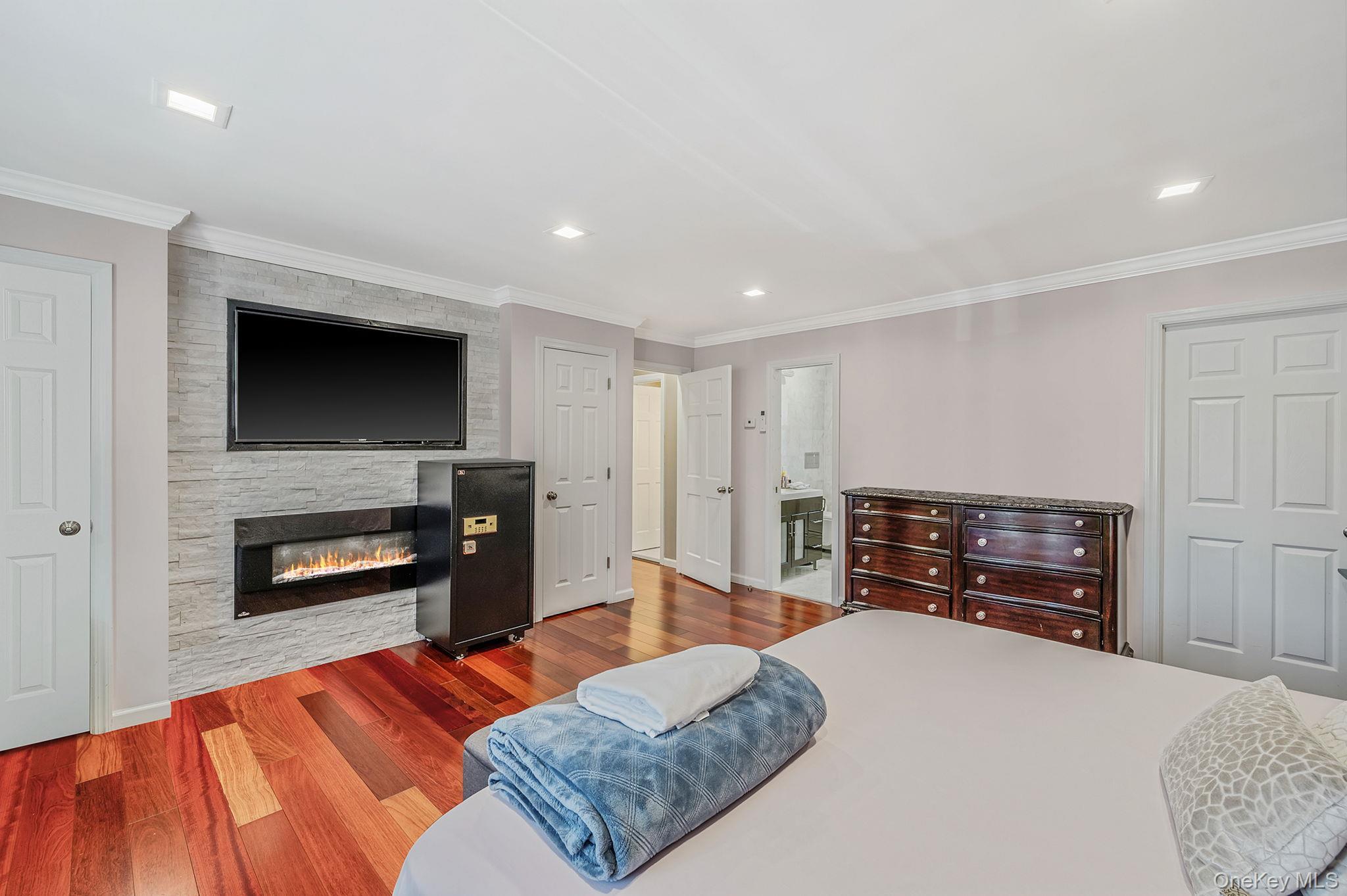 Single Family Barbara Nassau County, NY 11552, MLS-835931-11