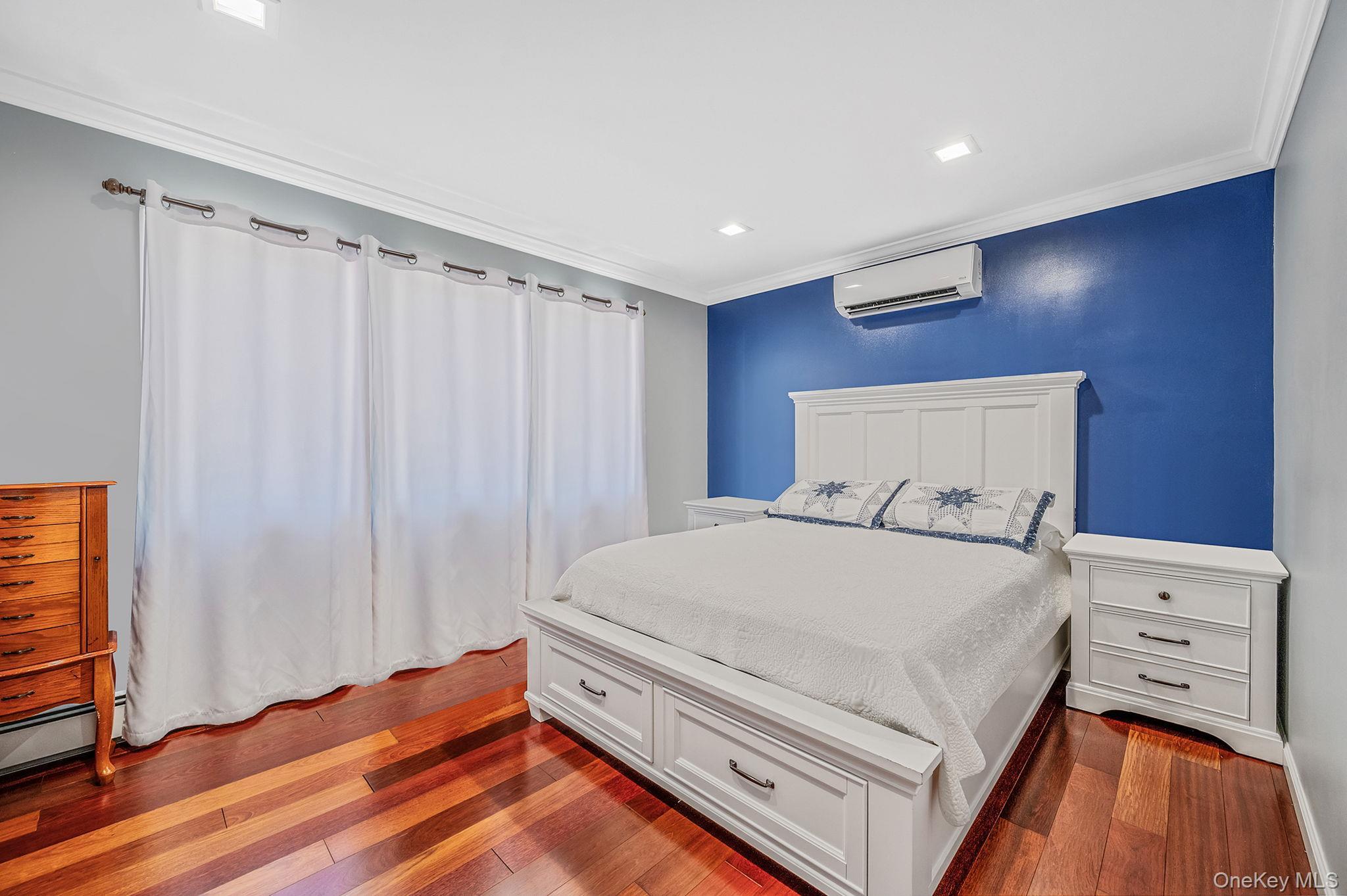 Single Family Barbara Nassau County, NY 11552, MLS-835931-13