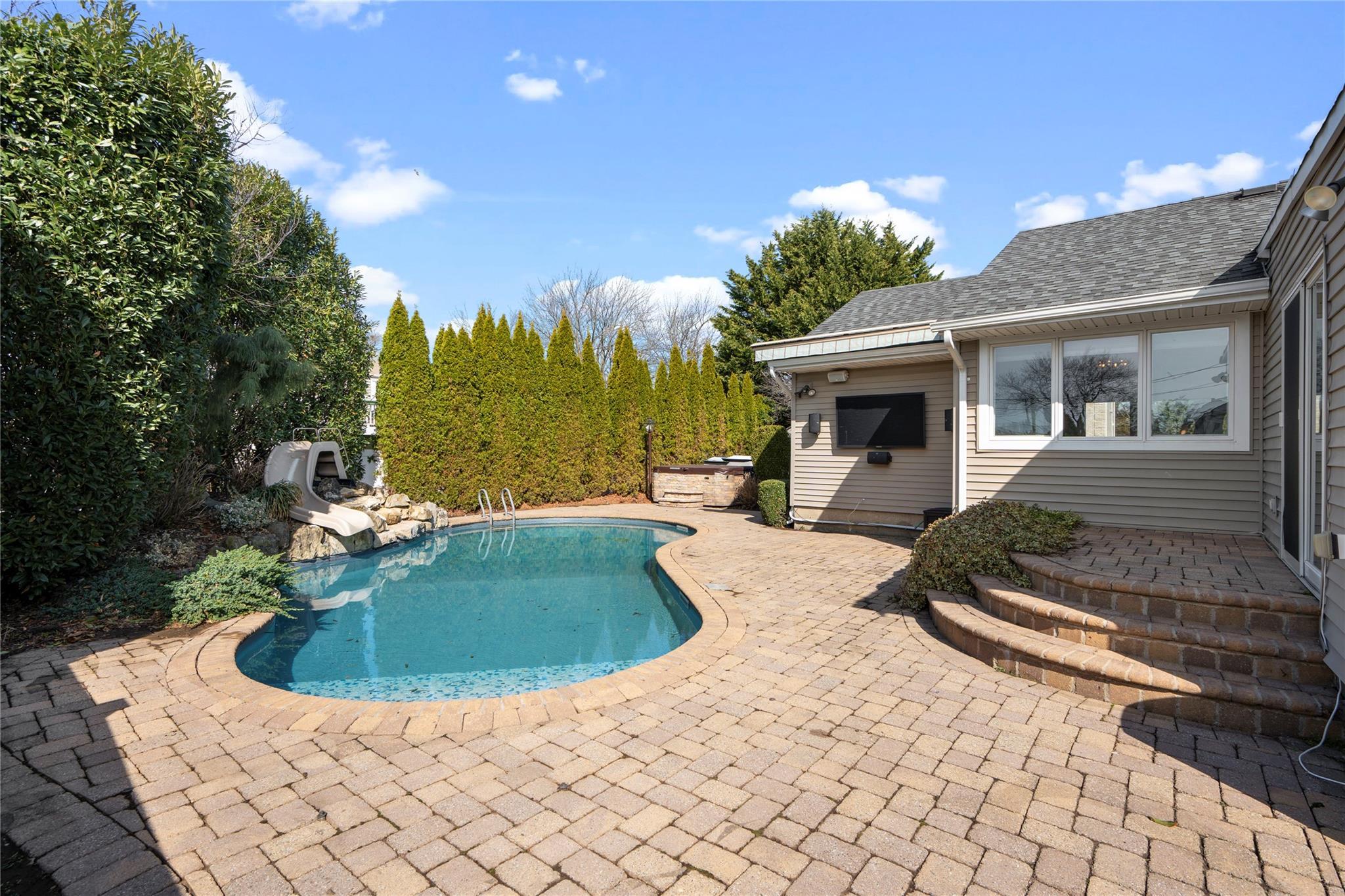 Single Family Georgia  Nassau County, NY 11803, MLS-835966-32