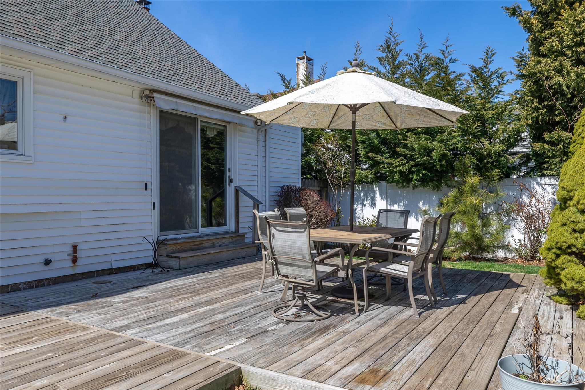 Single Family Mckinley  Nassau County, NY 11558, MLS-835978-22