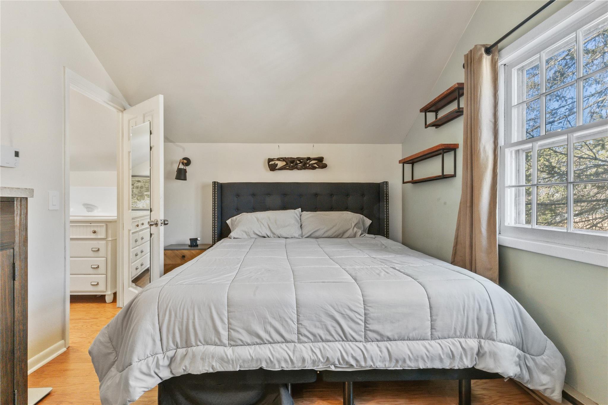 Single Family Terrace  Westchester County, NY 10560, MLS-836036-18