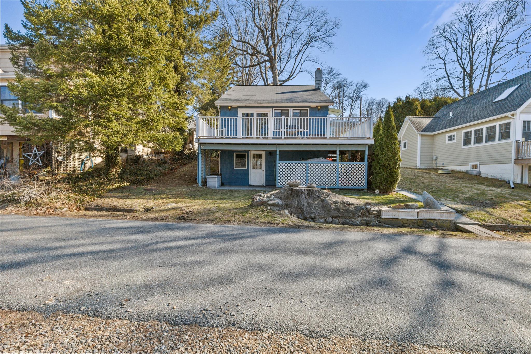 Single Family Terrace  Westchester County, NY 10560, MLS-836036-3