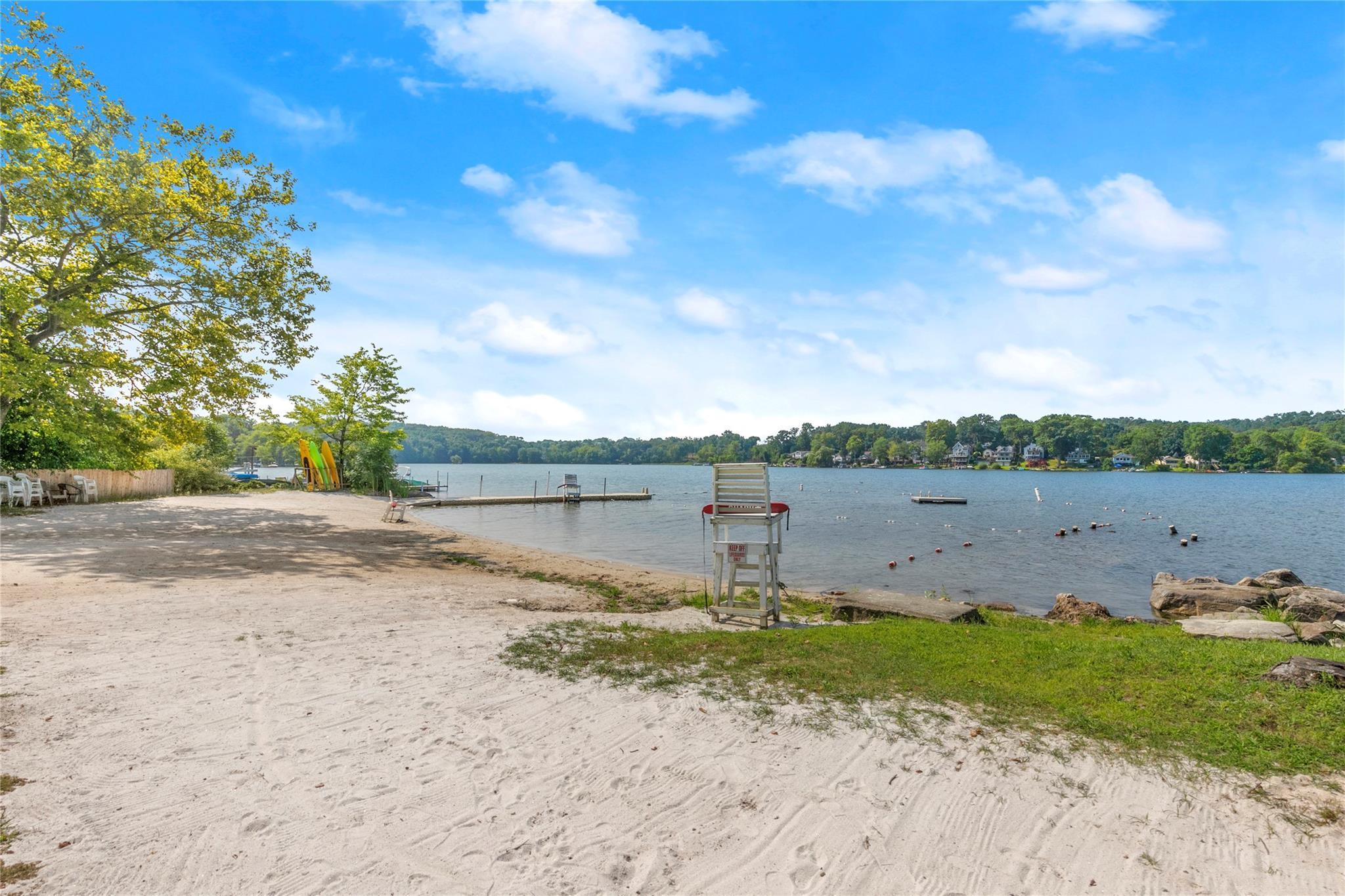 Single Family Terrace  Westchester County, NY 10560, MLS-836036-33