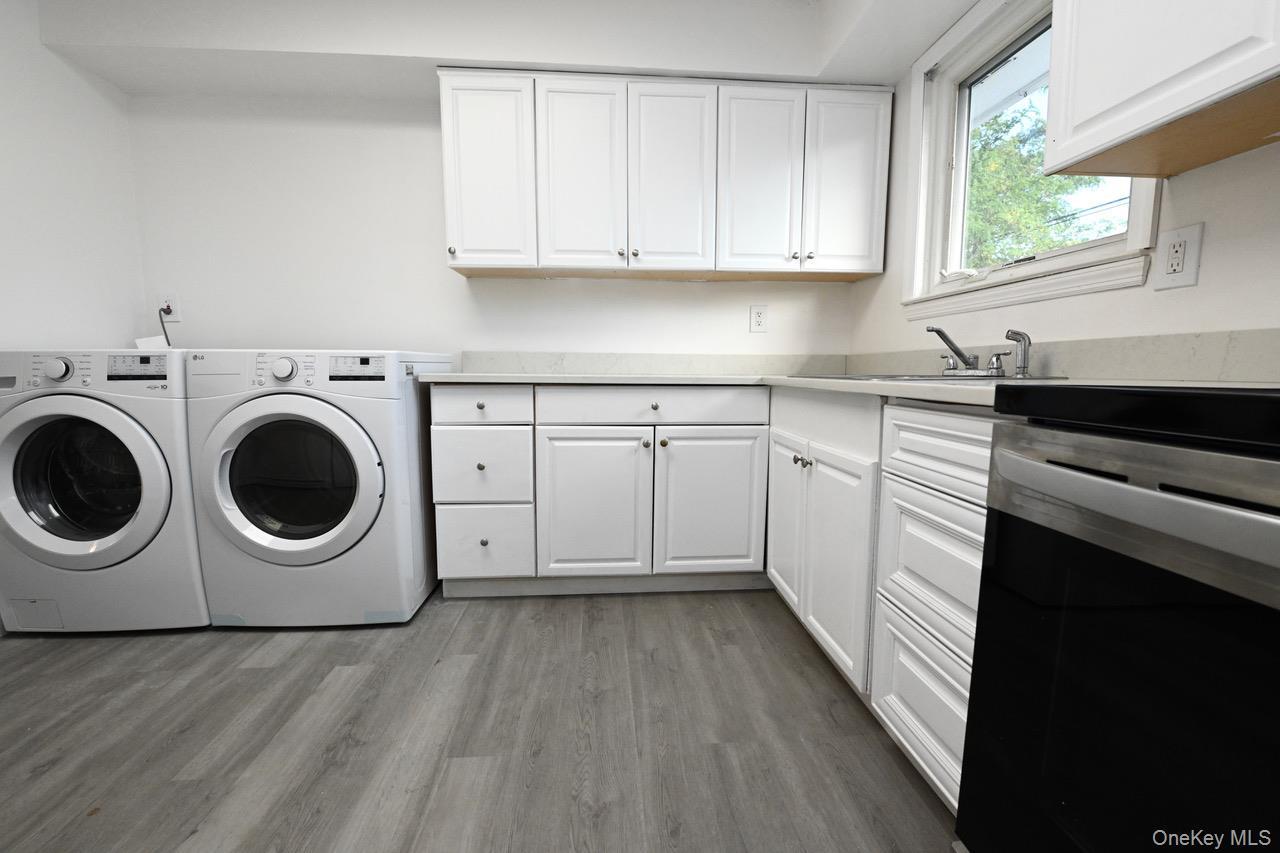 Single Family Pine Tree  Suffolk County, NY 11967, MLS-836155-12