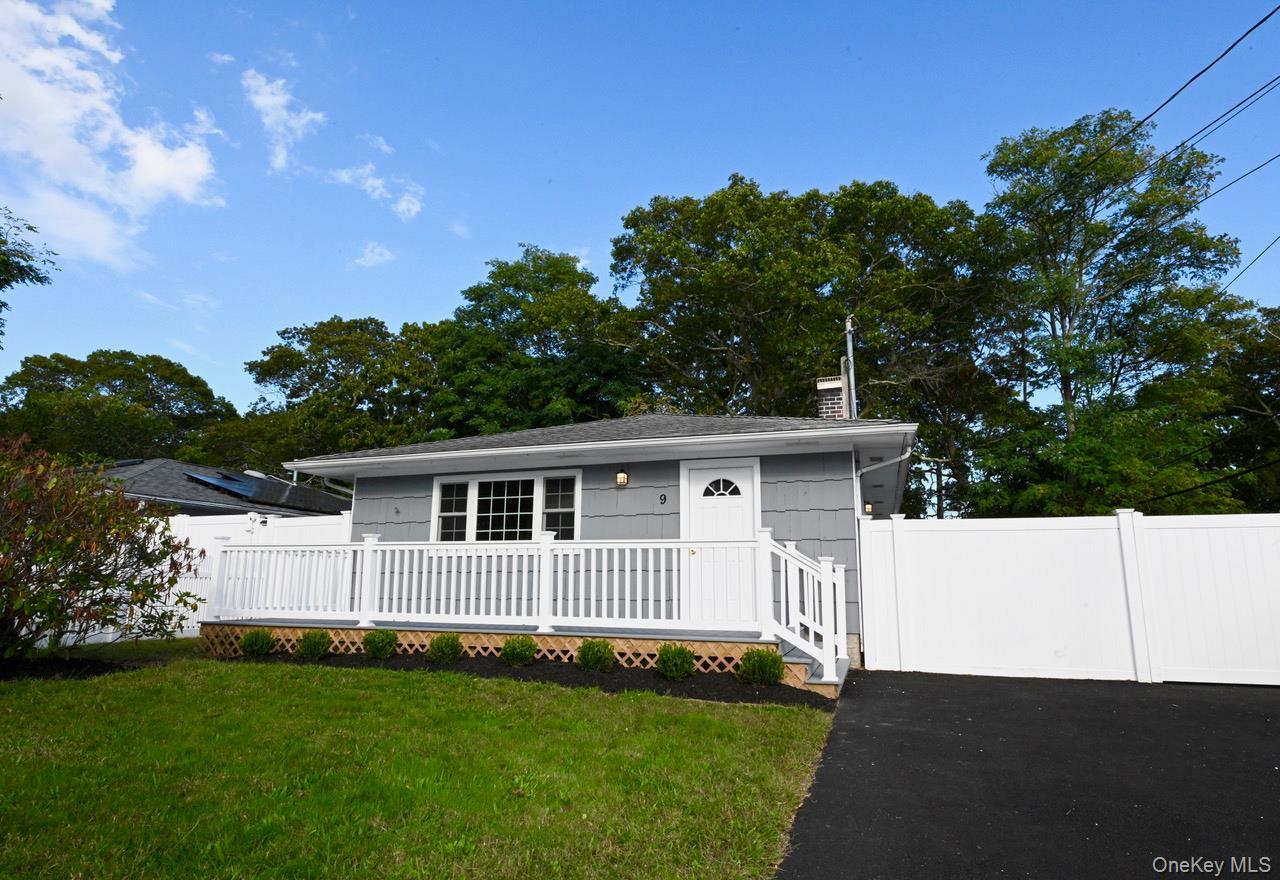 Single Family Pine Tree  Suffolk County, NY 11967, MLS-836155-2