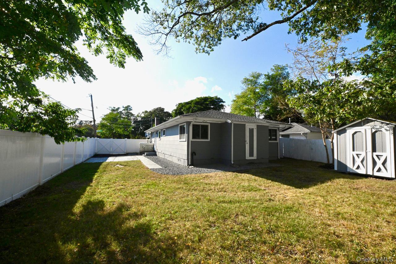 Single Family Pine Tree  Suffolk County, NY 11967, MLS-836155-7