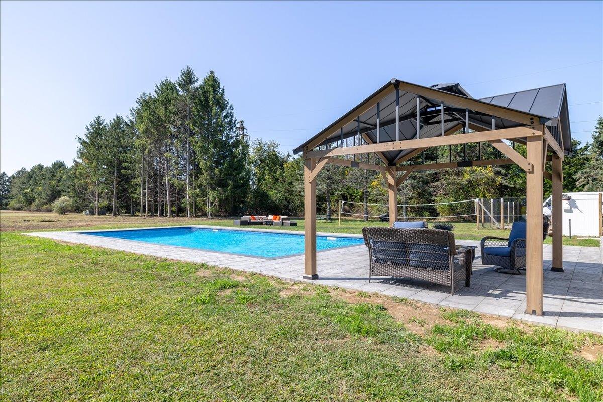 Single Family Hortons  Suffolk County, NY 11971, MLS-836156-24