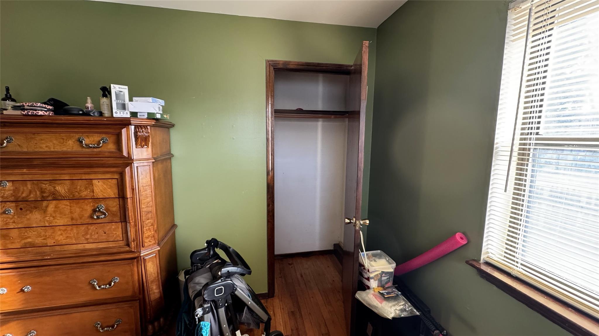 Single Family Brushwood  Suffolk County, NY 11967, MLS-836196-10
